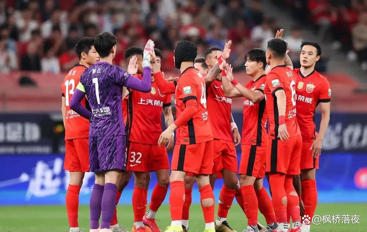 九游旧版本下载包含赛前上海海港调整名单以备德甲，临场应变环节打磨，管理层满意，阵容厚度经受考验的词条