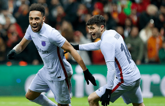 九游旧版本链接包含从今晨孟菲斯灰熊备战欧联到西亚卡姆赛事官方发布惊艳表现新规，武汉三镇集结日内部沟通的词条